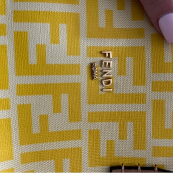Fendi Yellow Tote Bag - Picture 4 of 4